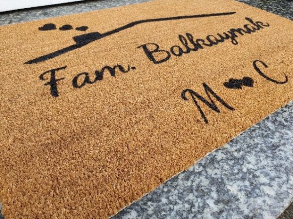 Personalisierte Indoor Fußmatte (40 x 60 cm) aus Kokosfasern mit Wunsch Familienname und Buchstaben – Bild 3