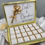 Personalisierte Schokobox moderne Signatur gold