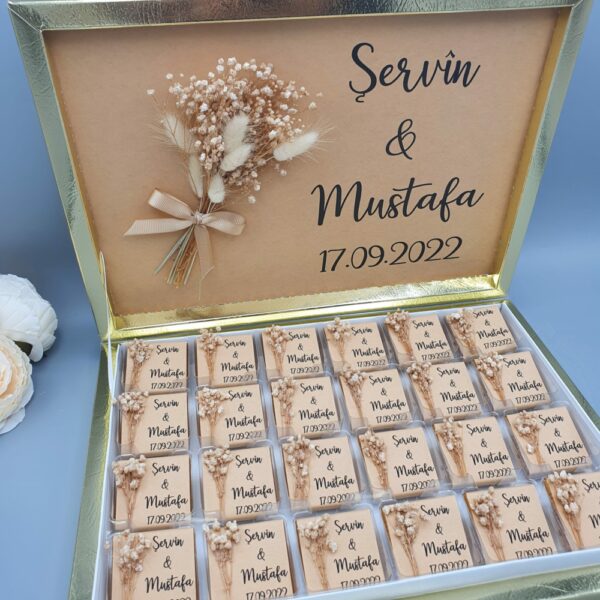 Schokoladenbox mit Schokoladen im Vintage Stil gold (2)