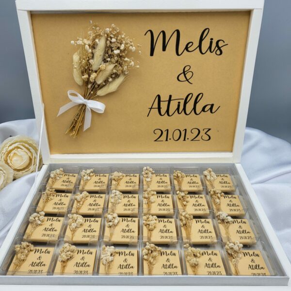 Schokoladenbox mit Schokoladen im Vintage Stil weiß (2)