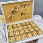 Schokoladenbox mit Schokoladen im Vintage Stil weiß