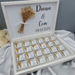 Schokoladenbox mit Trockenblumen Schleierkraut