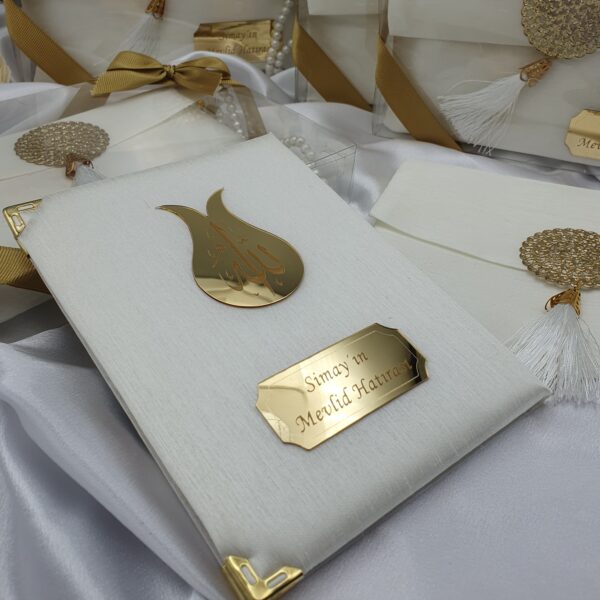 Personalisiertes Yasin Buch mit Tasche und Tasbih – Bild 3